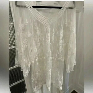 Comfyluxe lace bathing suit cover up white one size BRAND NEW!